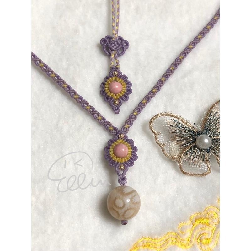 珊瑚玉 透料小花圓珠墜 紫黃雛菊造型鍊身 蠟線編織套鍊/項鍊/項鏈/項鍊繩/編繩/墜飾不可拆 N09-細節圖3