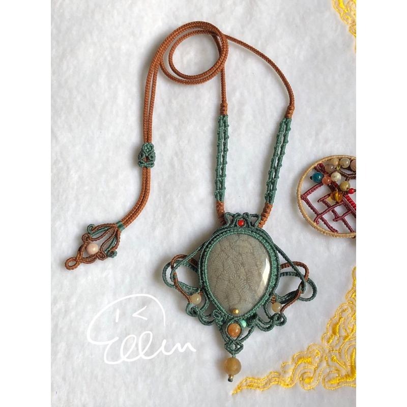 珊瑚玉 古典雍容大器  灰冰大水滴墜 蠟線編織套鍊/項鍊/項鏈/項鍊繩/編繩/菊花石 墜飾不可拆 N14-細節圖3