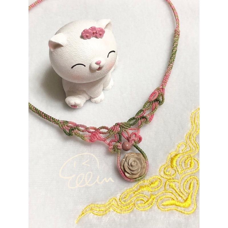 阿拉善瑪瑙 玫瑰花雕刻 有兩款 蠟線編織套鍊/項鍊/頸鍊/編繩/鎖骨鏈 單面配件 墜飾不可拆 N32-細節圖2