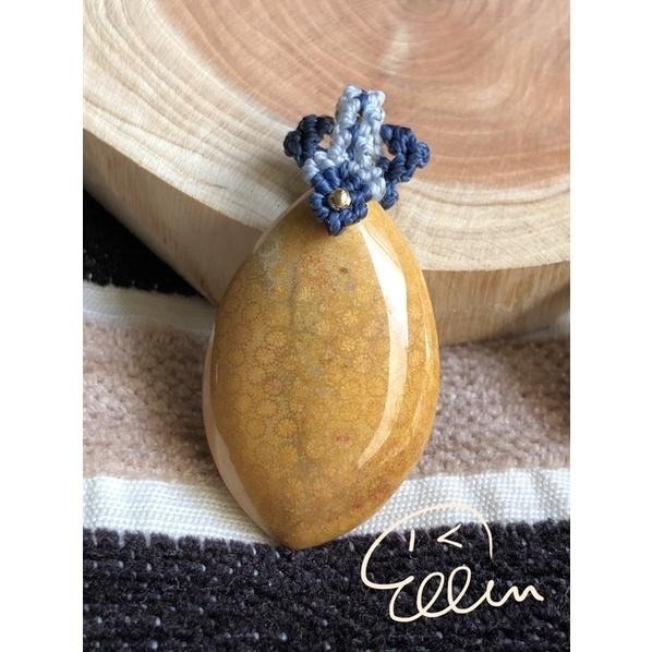 珊瑚玉 類水滴形 蠟線編織吊飾/墜飾/吊墜/編繩/菊花石 魚子紋 小花紋 兩款 P19-細節圖4