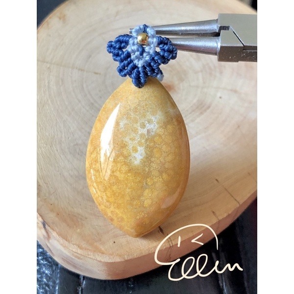 珊瑚玉 類水滴形 蠟線編織吊飾/墜飾/吊墜/編繩/菊花石 魚子紋 小花紋 兩款 P19-規格圖6