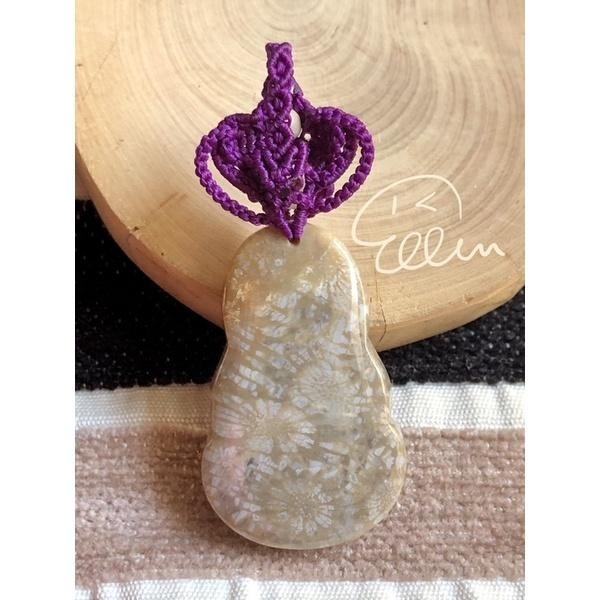 珊瑚玉 觀音雕刻 蠟線編織吊飾/墜飾/吊墜/編繩/菊花石 背面帶花 P26-細節圖2