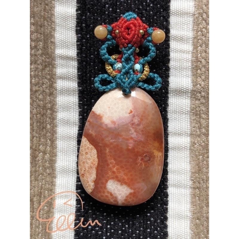 珊瑚玉 可愛蛇雕刻  生肖墜飾 蠟線編織掛件/包掛/掛飾/菊花石 G36-細節圖4