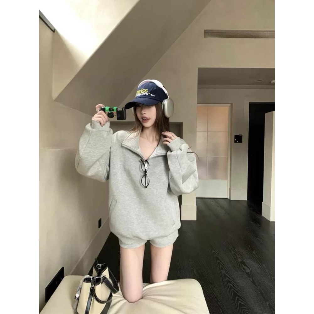 【 ♡ Pink room♡ 】慵懶風灰色翻領拉鍊長袖衛衣女秋冬顯瘦休閒褲短褲兩件套-細節圖5