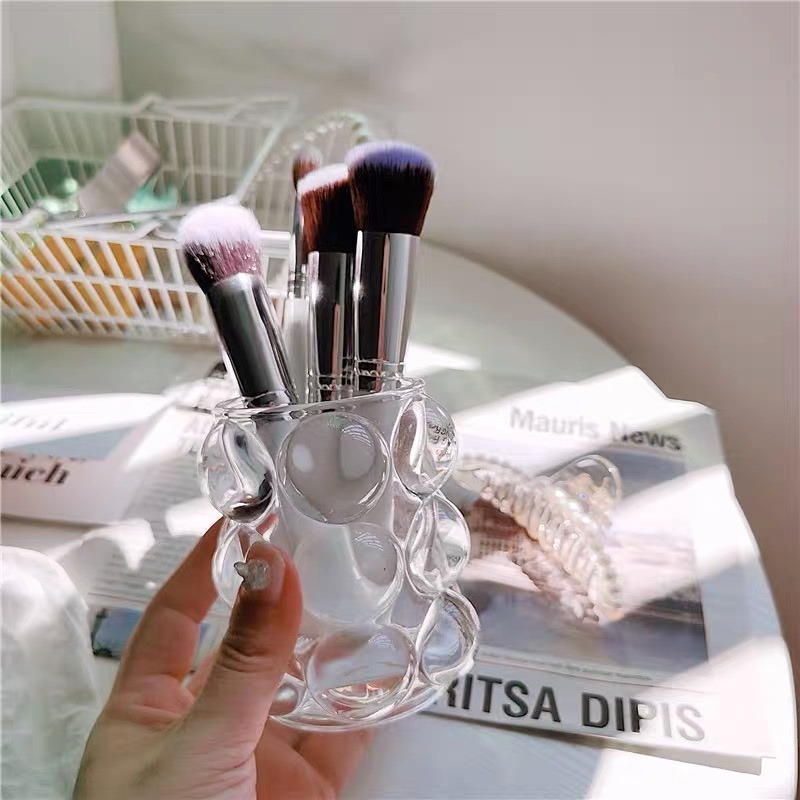 【生活市集】 韓系ins波點收納罐 筆筒 化妝刷桶 桌面擺件 水晶筆筒化妝刷收納筒文具收納家居裝飾擺件拍照道具-細節圖3