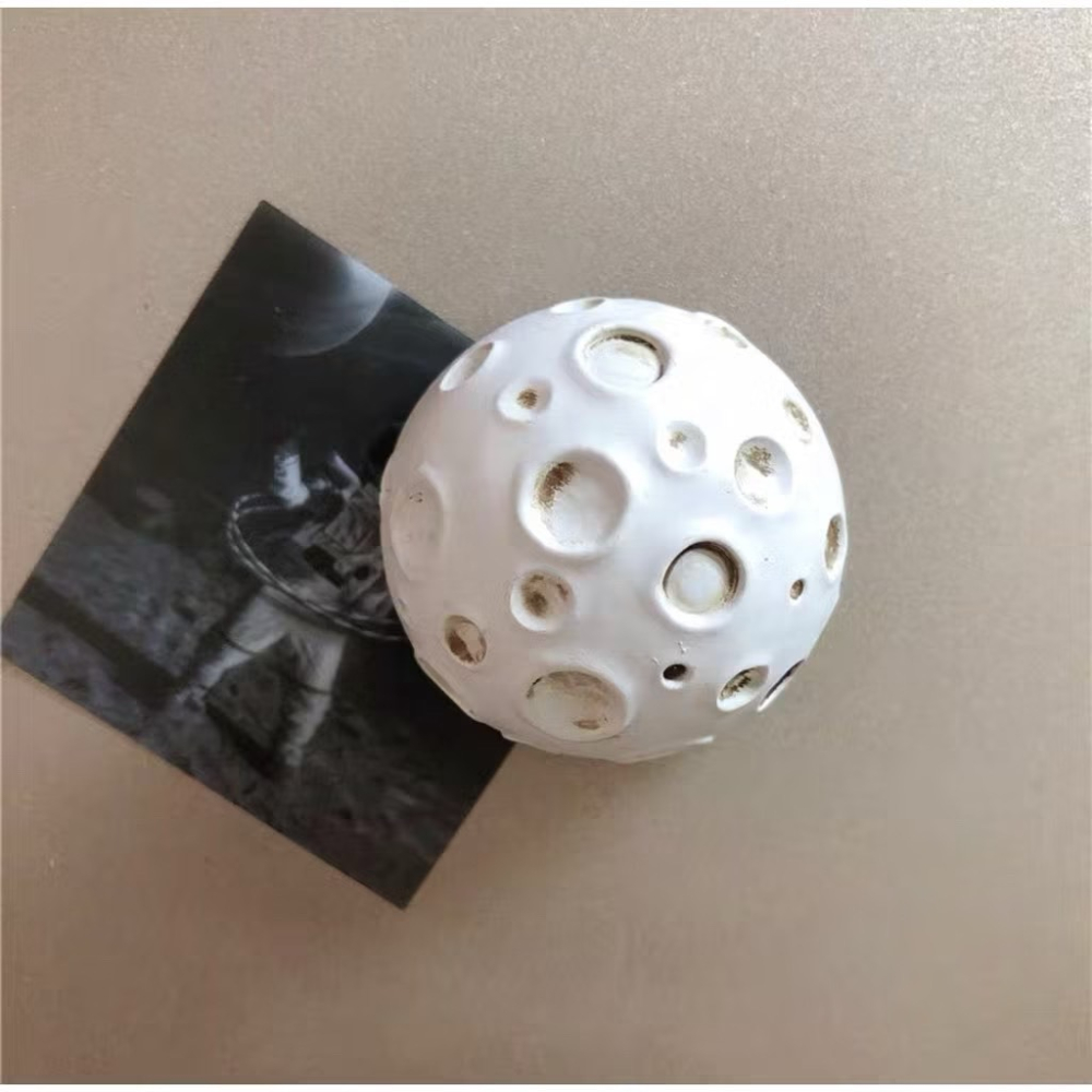 【生活市集】現貨 太空系列 冰箱磁鐵 磁鐵 便利貼 文具 公布欄 黑板 太空人 宇宙 星球 月球 造型磁鐵 冰箱貼-細節圖9