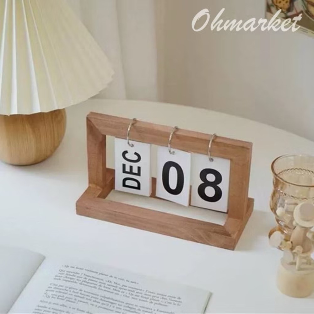 原木色 翻頁桌曆