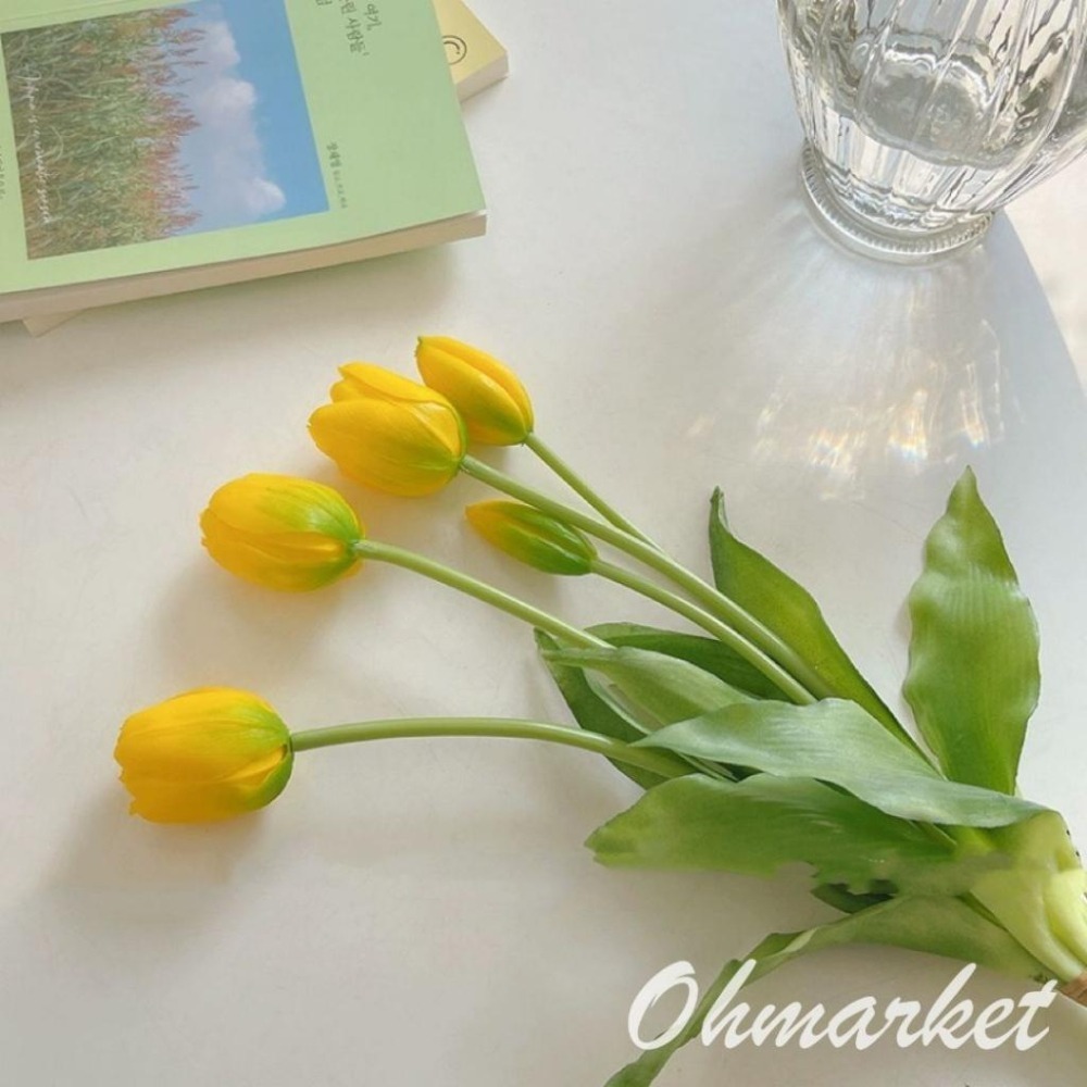【生活市集】 水潤高質感仿真鬱金香 仿真花 假花 拍照道具 佈置 居家擺設仿真花禮物情人節花束拍照佈置假花花瓶-細節圖2