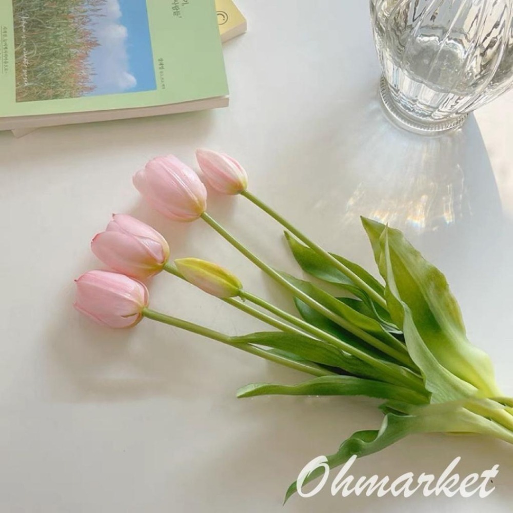 【生活市集】 水潤高質感仿真鬱金香 仿真花 假花 拍照道具 佈置 居家擺設仿真花禮物情人節花束拍照佈置假花花瓶-細節圖3