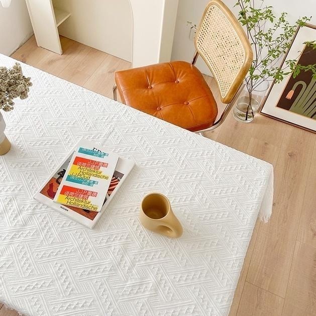 【生活市集】編織流蘇桌布 編織桌布 餐桌布 格子餐桌墊桌巾韓風背景布小清新可愛桌布 野餐墊奶茶色餐桌墊毛絨布-細節圖5