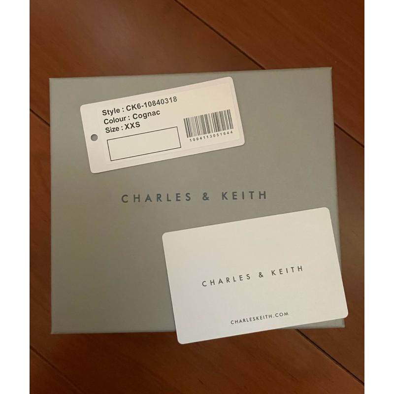 二手 CHARLES & KEITH 棕色 短夾 中夾 錢包-細節圖5