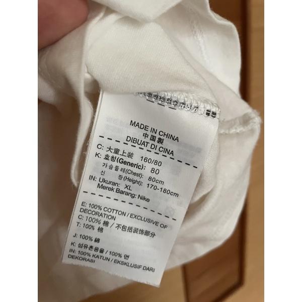 九成新二手女裝NIKE繪畫短袖v領純棉白色上衣-細節圖2