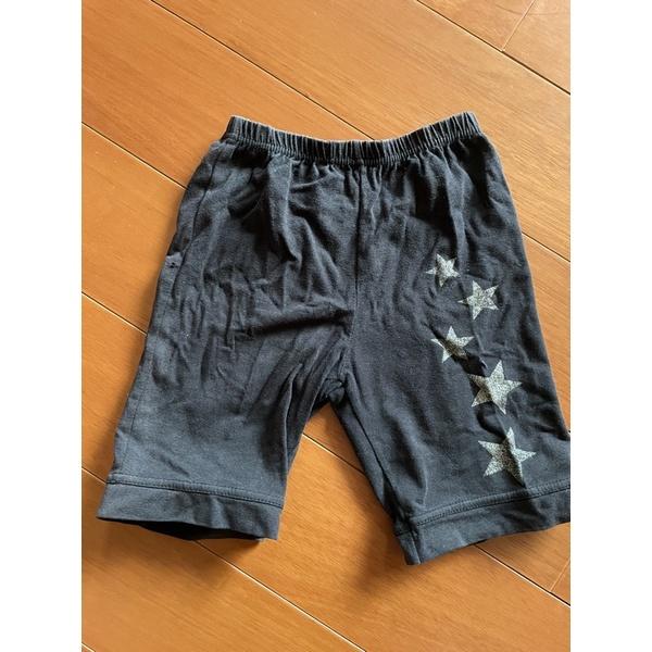 uniqlo基本款風 簡約素色紅色極簡 方格條紋個性 黑色星星 鬆緊帶舒適童裝短褲-細節圖4