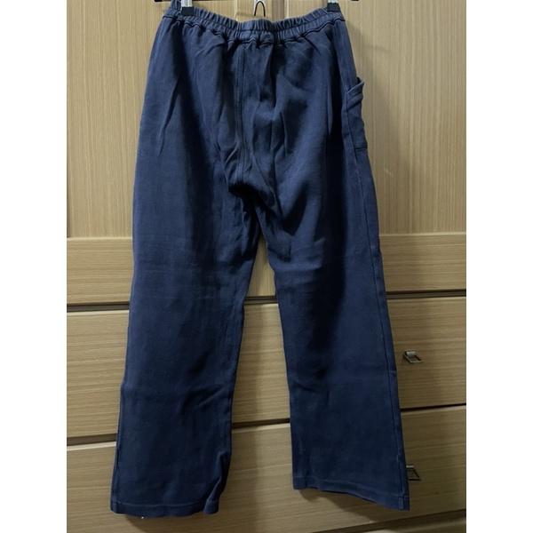 二手童裝 迪士尼米奇素色保暖寬鬆長褲 鬆緊帶 適合140公分孩童 簡約 Uniqlo 風-細節圖2