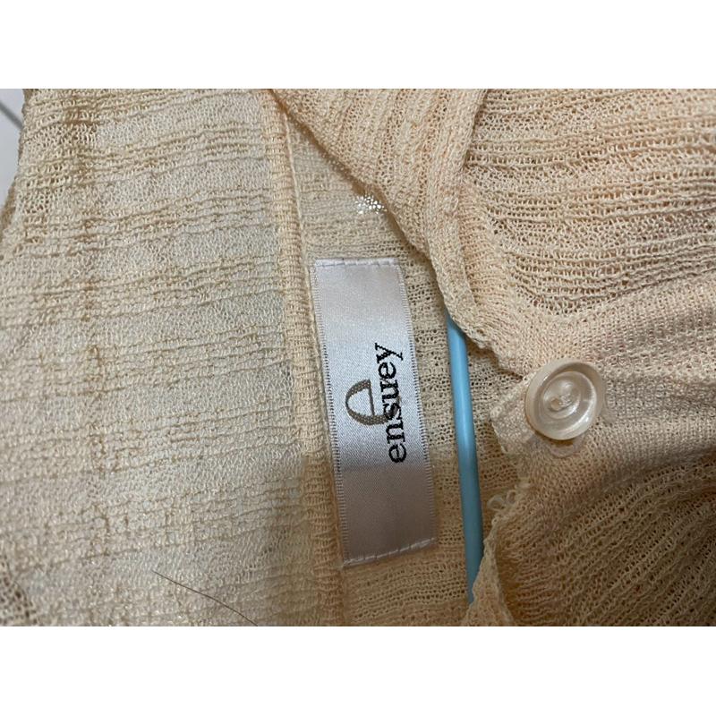 二手百貨公司專櫃 ensuey銀穗 短袖領子上衣-細節圖3