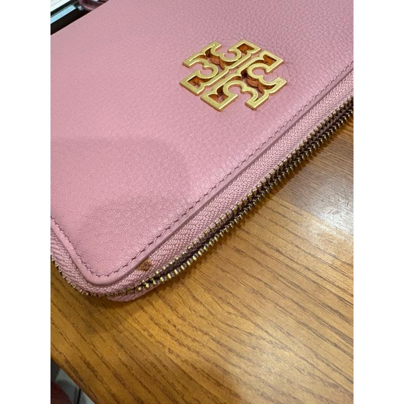 Tory Burch 復古金屬荔枝紋大手拿包-細節圖5