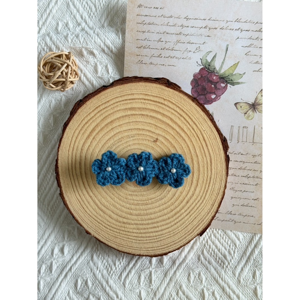 編織手作髮夾  小珍珠小花髮夾(三朵) 毛線手作髮夾-規格圖4