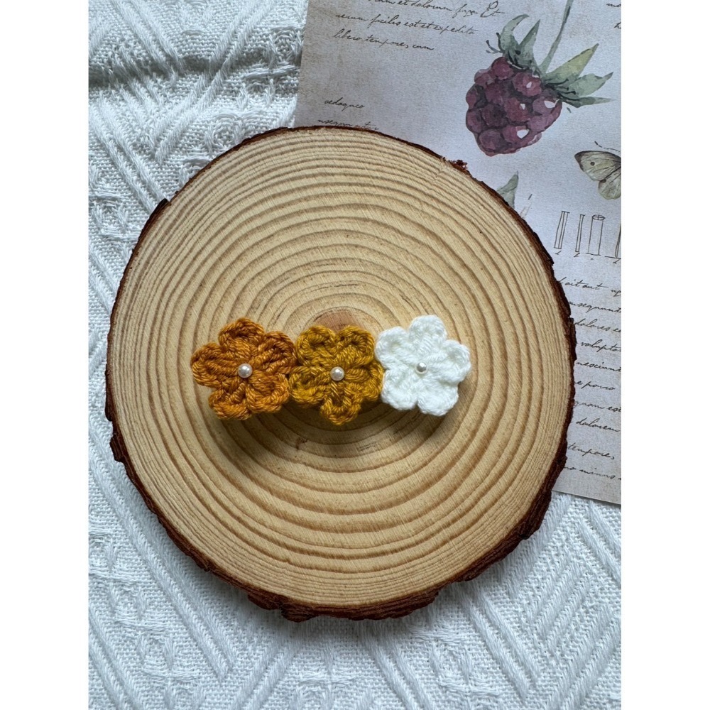 編織手作髮夾  小珍珠小花髮夾(三朵) 毛線手作髮夾-規格圖4