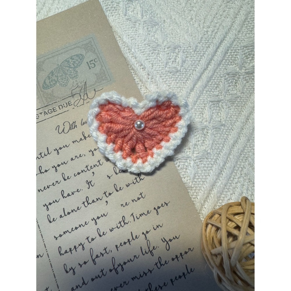 毛線裝飾別針  雙色珍珠愛心別針 安全別針 手作編織別針-規格圖3