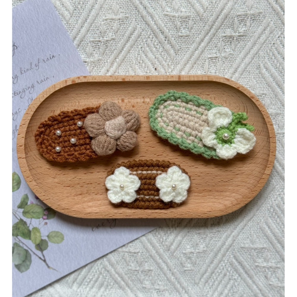 編織毛線髮夾 小花髮夾  小珍珠蝴蝶髮夾 毛線手作髮夾-細節圖2