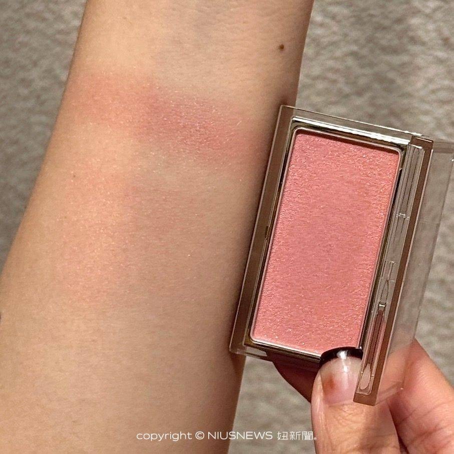 12 14 EX-04 EX-05 EX-02 06 現貨 RMK 透光立體頰采 腮紅 EX04 EX05-規格圖1