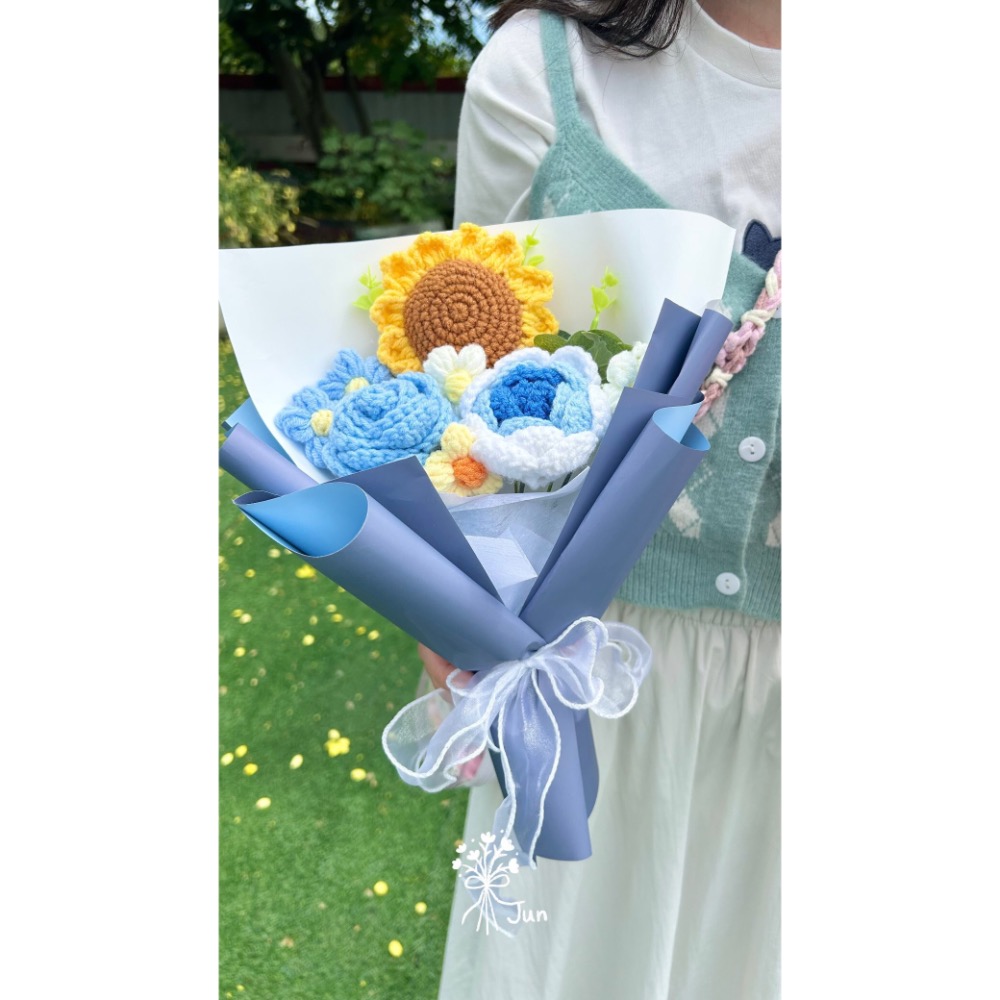 雅靖-迷你向日葵花束*16+百合玫瑰棉花花束*6+向日葵玫瑰花束*5+加購小卡加工-細節圖2