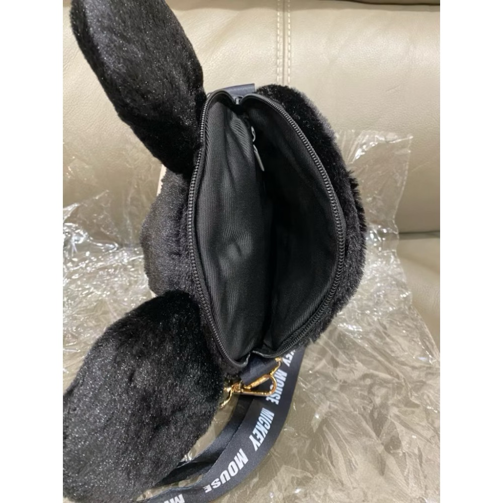 正版授權  迪士尼 Disney 米奇造型絨毛斜背包Disney Mickey Mouse 米奇側背包 交換禮物-細節圖3