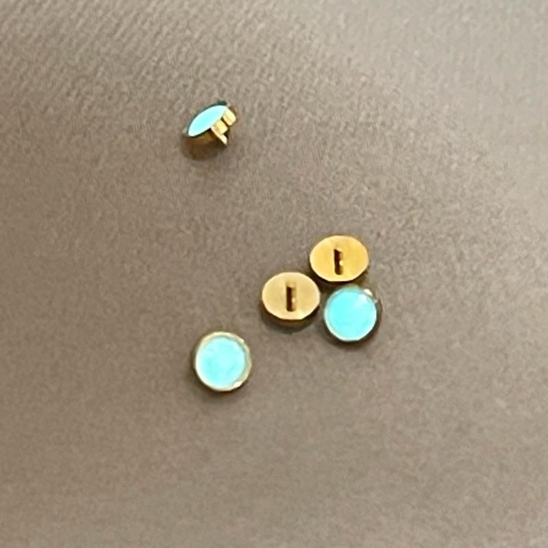 金色夜光珠 適用黑水鬼、綠水鬼、藍水鬼、潜航者陶瓷外圈金夜光珠-細孔適用 藍綠光  0.4mm小孔用 附固定膠、夾子-細節圖2