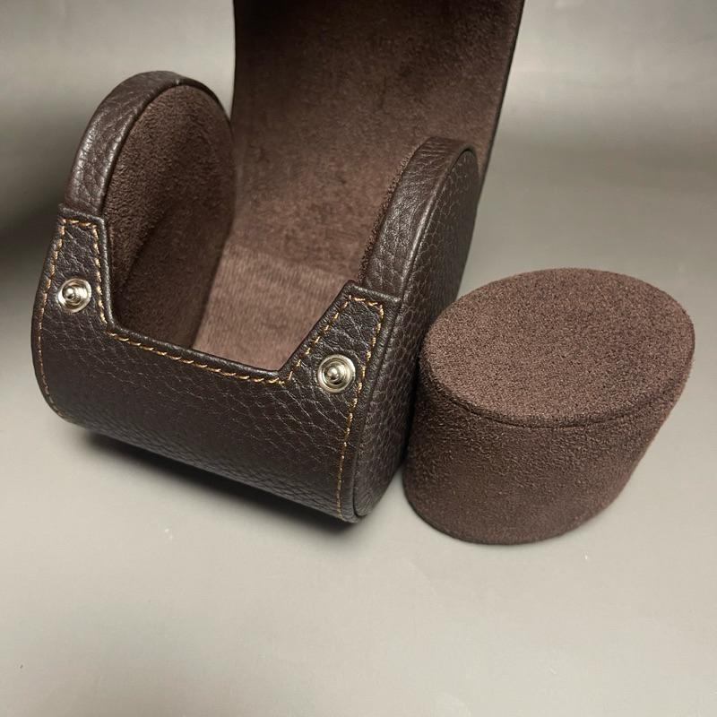 手工頭層牛皮製作 單支旅行真皮荔技紋錶盒 頭層皮手錶收納包 腕錶收藏旅行包 頭層皮 牛皮 咖啡色錶盒-細節圖7