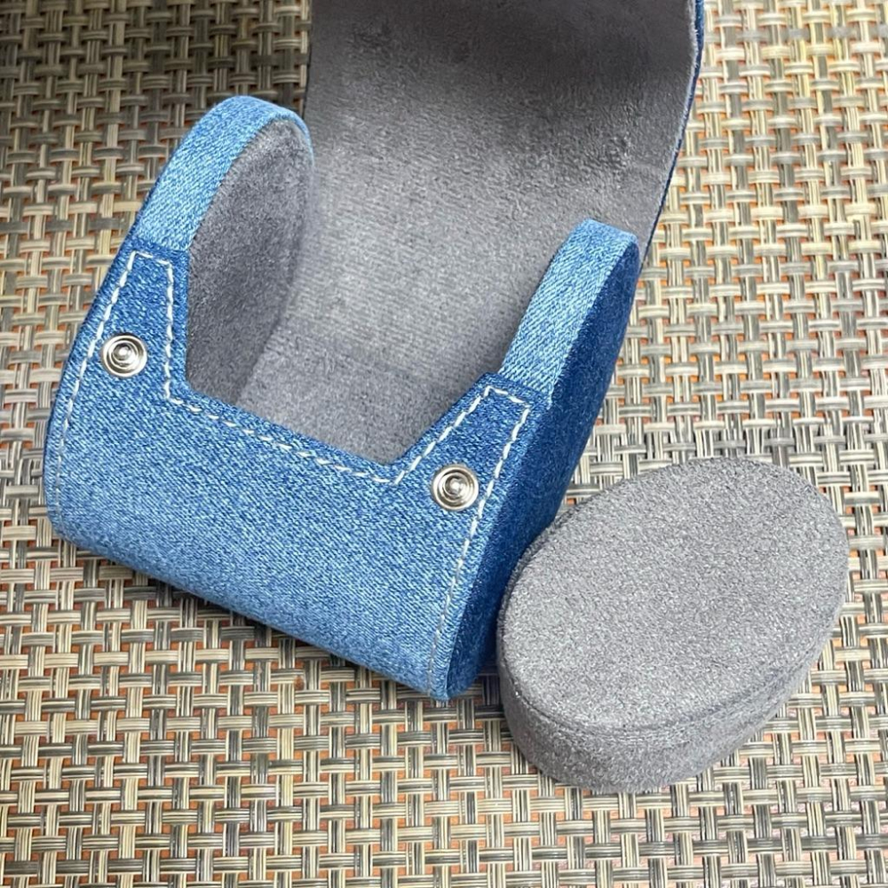 手工製作 單支旅行錶盒 牛仔布手錶收納包 腕錶收藏旅行包 牛仔布製作  漸層藍色錶盒-細節圖5