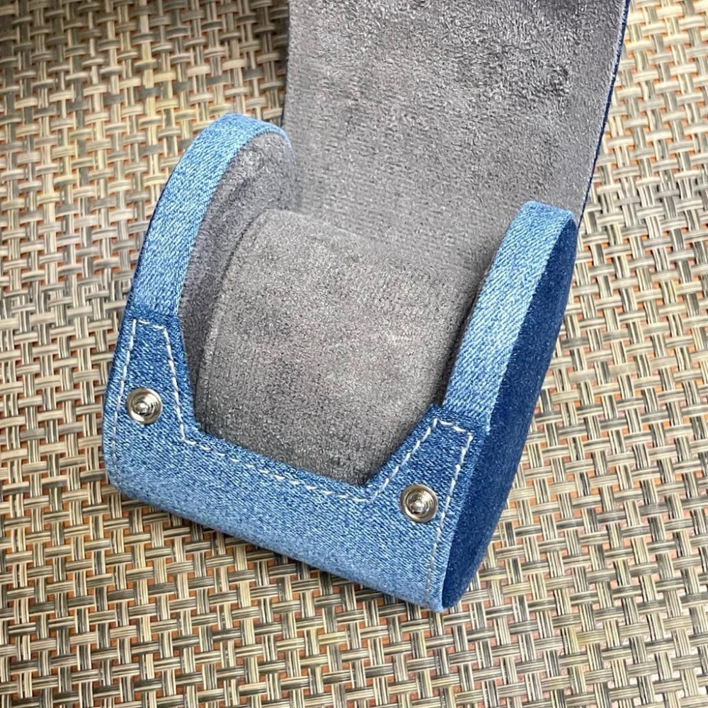 手工製作 單支旅行錶盒 牛仔布手錶收納包 腕錶收藏旅行包 牛仔布製作  漸層藍色錶盒-細節圖3