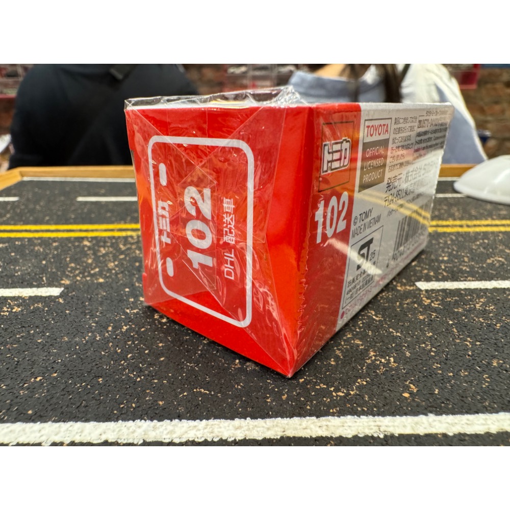 TOMY TOMICA 多美小汽車 NO.102 DHL Delivery Cart-細節圖4