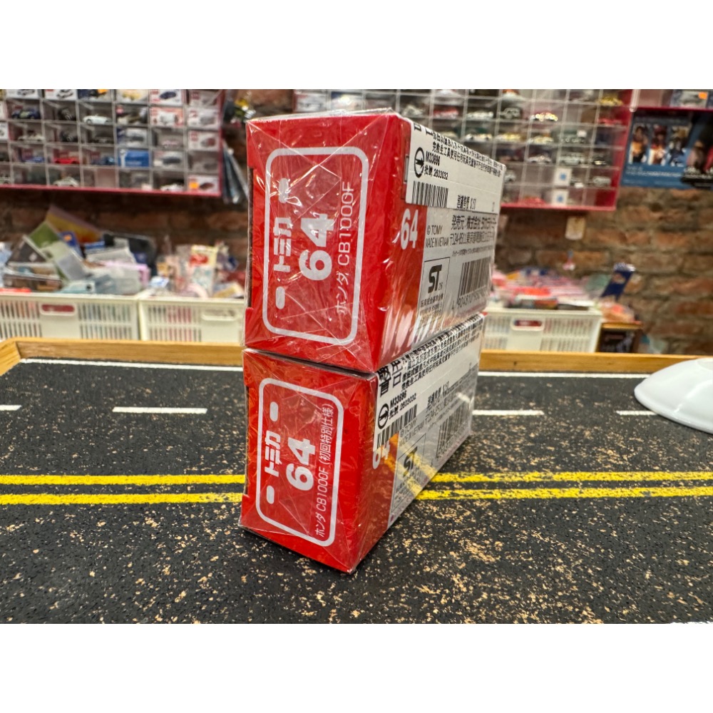 TOMY TOMICA 多美小汽車 NO.64 Honda CB1000F 雙車組-細節圖4