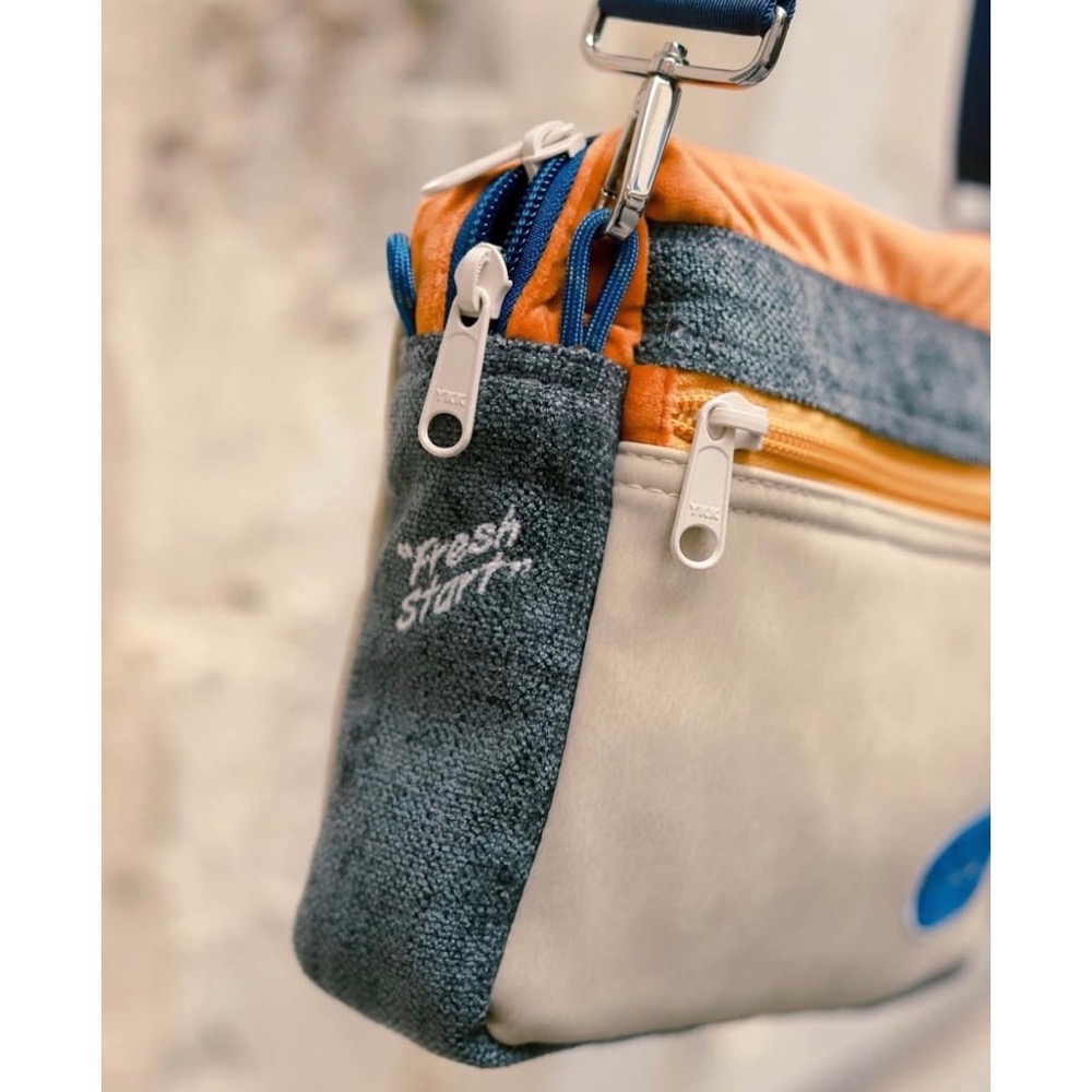 「全新現貨」 Hamblepie 刺繡 中性小包-細節圖6