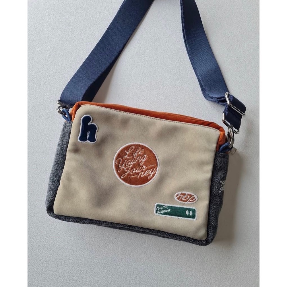 「全新現貨」 Hamblepie 刺繡 中性小包-細節圖7