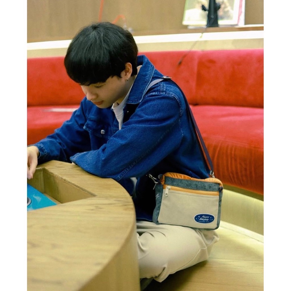 「全新現貨」 Hamblepie 刺繡 中性小包-細節圖8