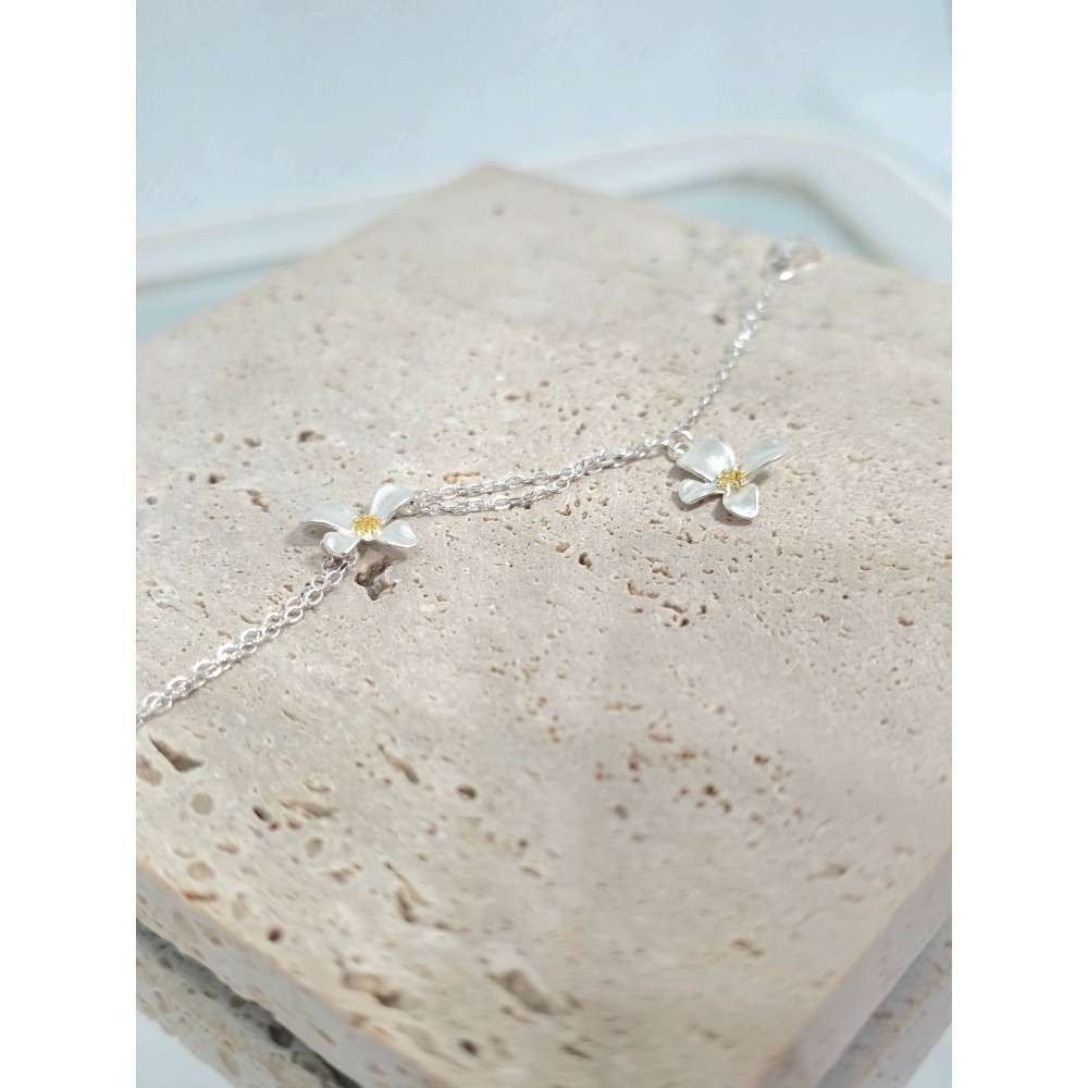 Mo&An飾品✨ [925純銀] 花序－金蕊白花純銀手鍊 BR-01【台灣現貨】-細節圖2