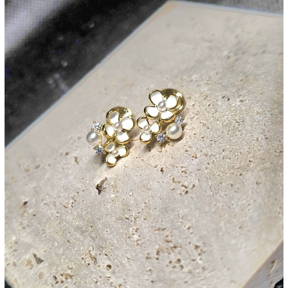 Mo&An飾品✨白花珍珠輕奢耳夾CL-01【台灣現貨】-細節圖2