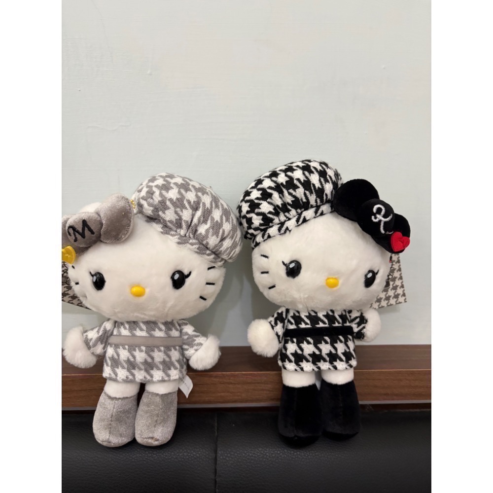 日本新發售 黑白千鳥格 千金風HELLO KITTY絨毛娃娃吊飾 髮夾組 收納包-細節圖4