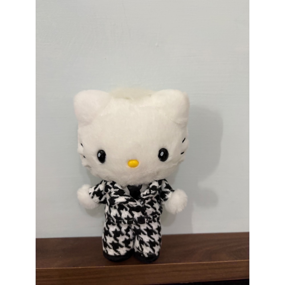 日本新發售 黑白千鳥格 千金風HELLO KITTY絨毛娃娃吊飾 髮夾組 收納包-規格圖6