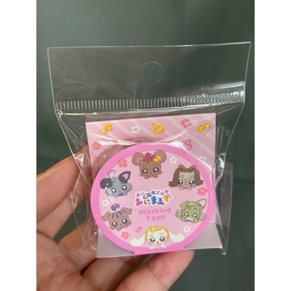 現貨 日本🇯🇵購入 小魔女Doremi 變成狗狗娃娃吊飾 指偶吊飾 紙膠帶 收納包 Doremi小花立牌-細節圖9