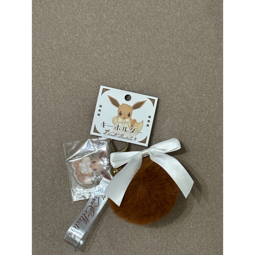 現貨 日本🇯🇵寶可夢中心購入 11/19新推出Eevee Collection蝴蝶結🎀毛球鑰匙圈-細節圖2