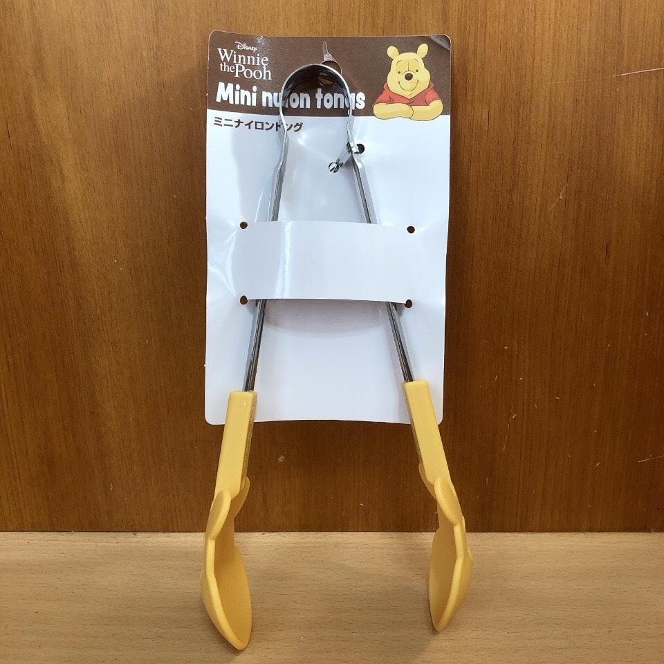 日本 ECHO Disney 迪士尼 小熊維尼手套造型夾子 維尼 夾子 麵包夾 麵條夾 食物夾 料理夾 沙拉夾 點心夾-細節圖2
