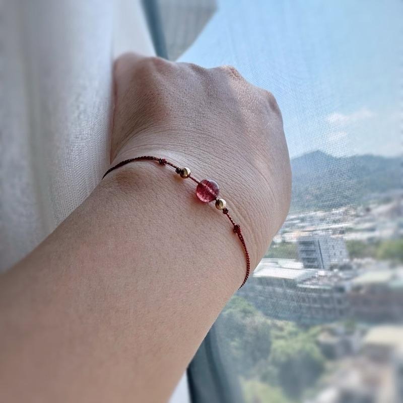 [zoeverglow] < 遇見 > 鴿血紅草莓晶x紅瑪瑙x五色線手繩｜14Kgf 極細 本命年-細節圖7