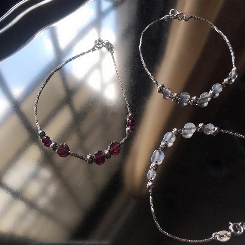 [zoeverglow]月光石 拉長石 石榴石s925純銀手鍊｜日常百搭款-細節圖6