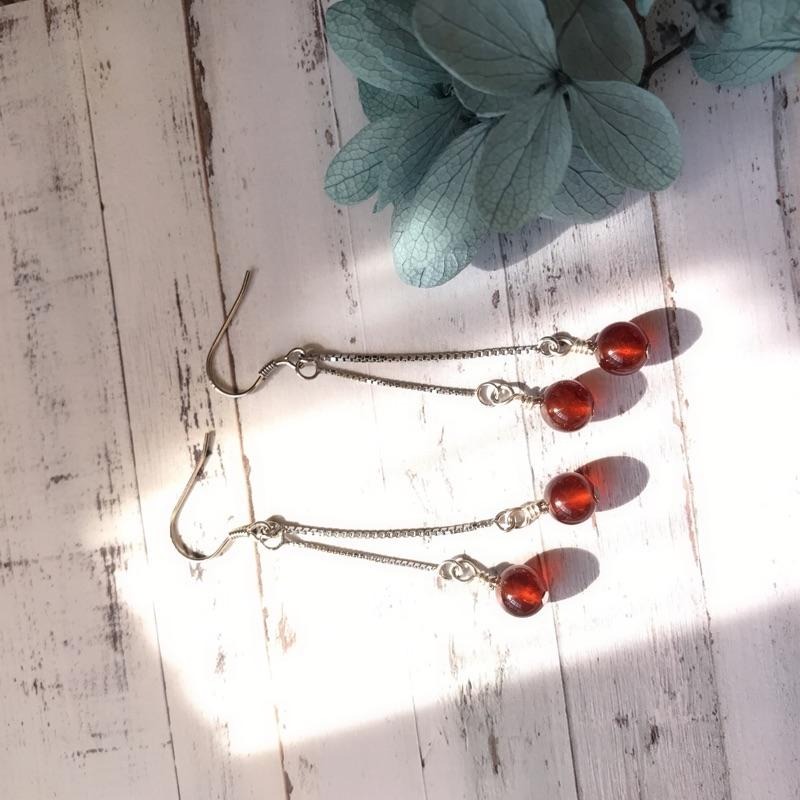 [zoeverglow] 草莓晶 石榴石 紅瑪瑙s925純銀耳環｜耳勾式-細節圖6