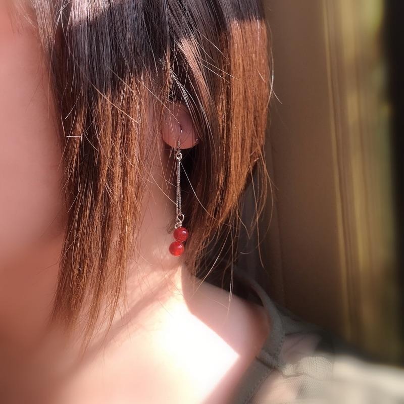 [zoeverglow] 草莓晶 石榴石 紅瑪瑙s925純銀耳環｜耳勾式-細節圖8