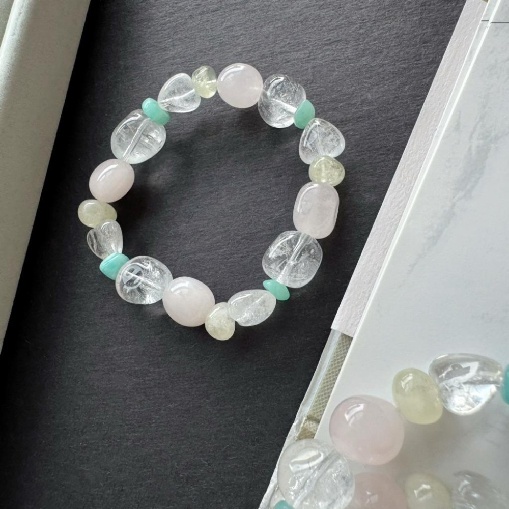 ［zoeverglow] 粉晶x白水晶 x檸檬黃水晶 x天河石 圓滾滾手串｜隨形 心型 細閃｜柔光 能量 明亮 療癒系-細節圖5