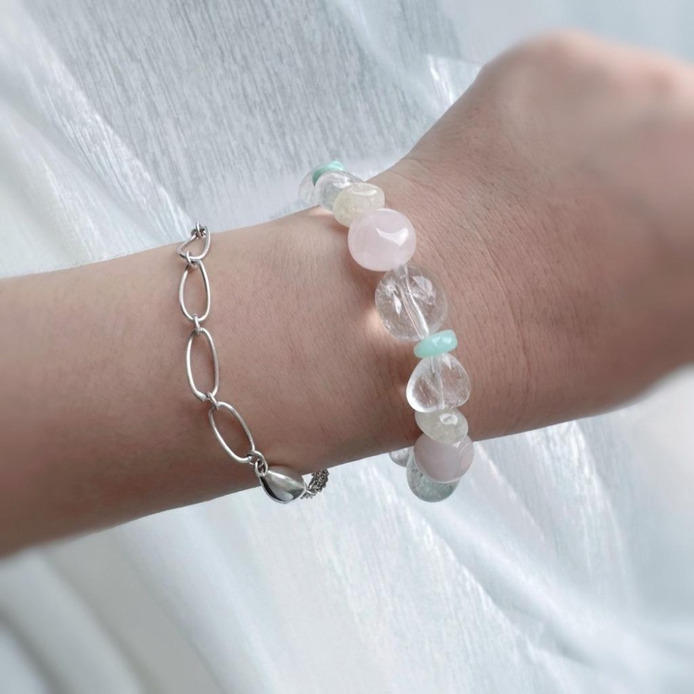 ［zoeverglow] 粉晶x白水晶 x檸檬黃水晶 x天河石 圓滾滾手串｜隨形 心型 細閃｜柔光 能量 明亮 療癒系-細節圖7