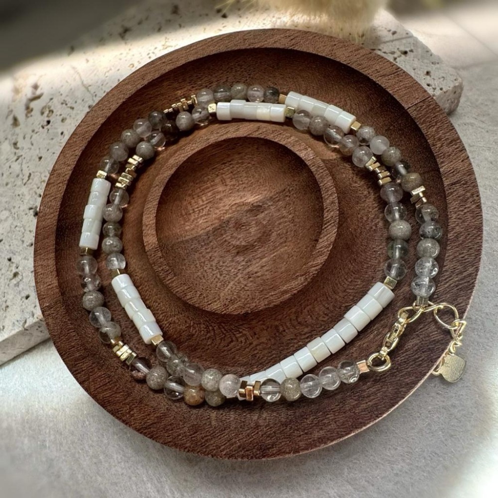 ［zoeverglow] 彩幽靈 × 白母貝 頸鍊+手鍊套組｜文青 自然系｜靜謐 微光 百搭 療癒-細節圖9